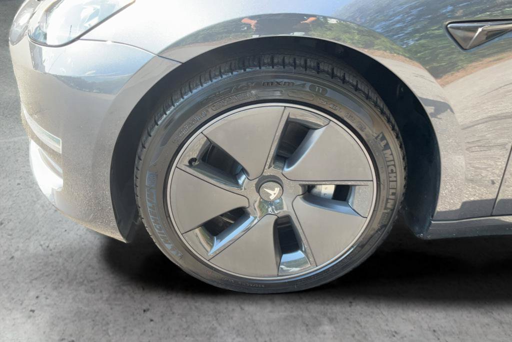 Used 2023 Tesla Model 3 Standard Range RWD image 23