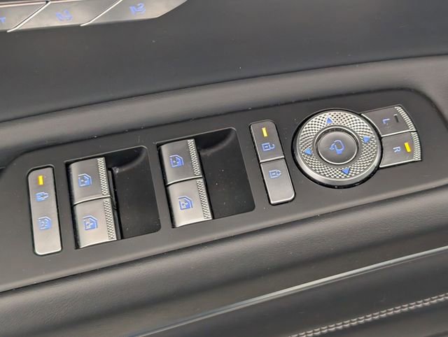 Used 2025 Genesis GV80 2.5T Standard image 12