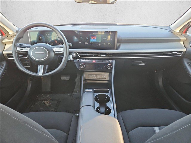 Used 2025 Hyundai Sonata SEL FWD image 15