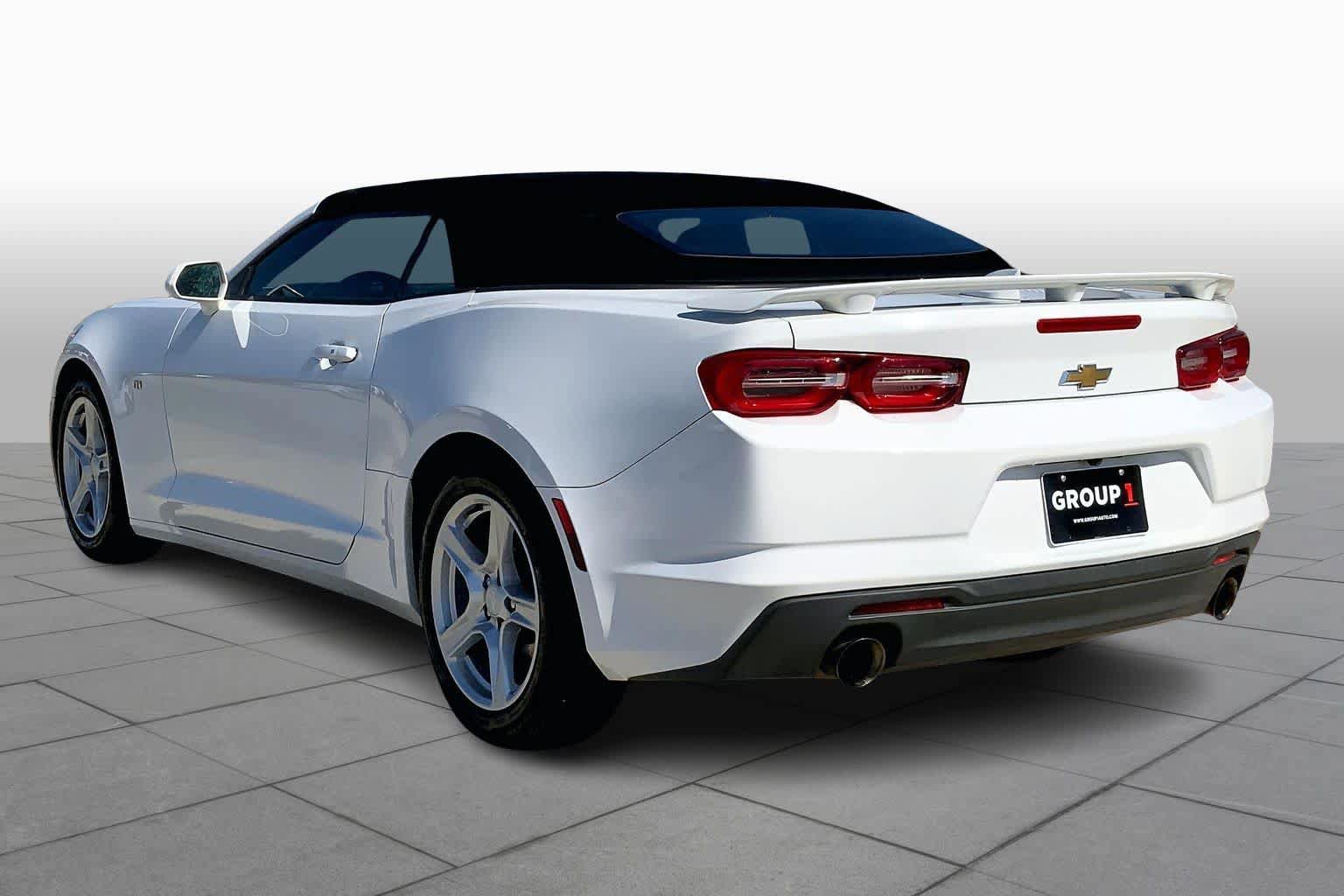 Used 2019 Chevrolet Camaro LT RWD image 10