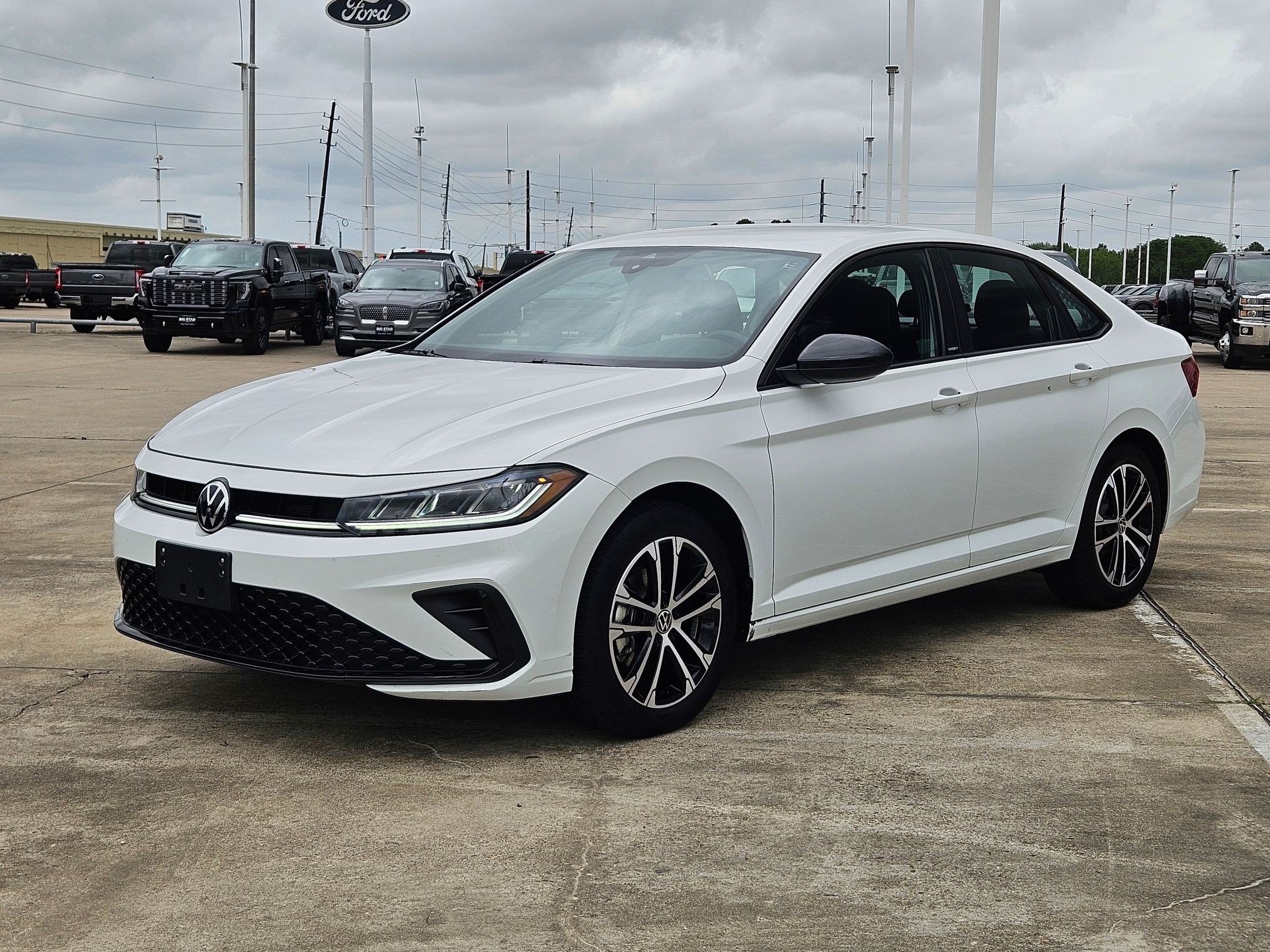 Used 2025 Volkswagen Jetta Sport FWD image 8
