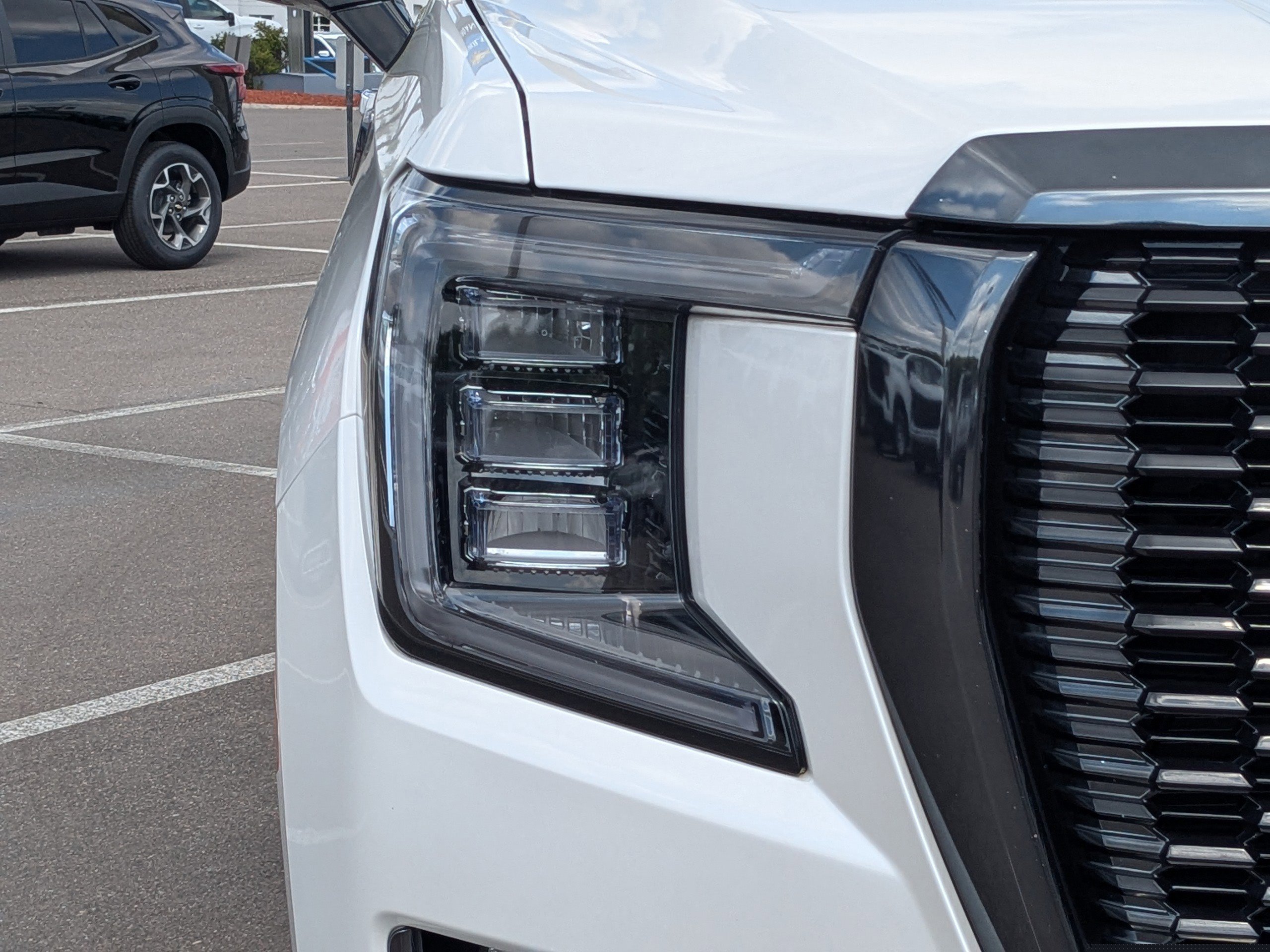 Used 2023 GMC Yukon XL Denali Ultimate image 9