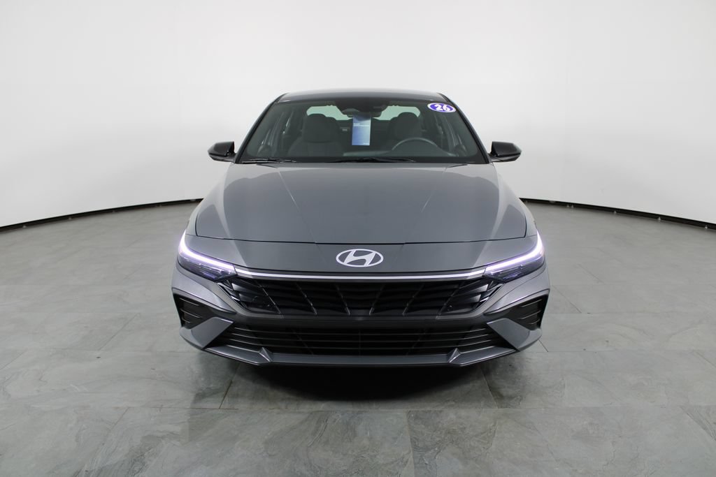 Certified 2026 Hyundai Elantra SEL FWD image 13