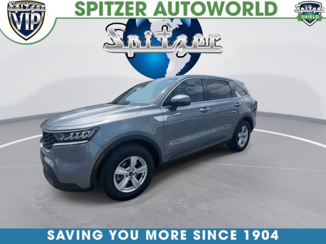 Certified 2023 Kia Sorento LX FWD image 4