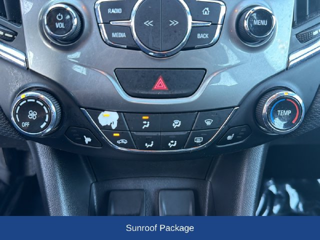 Used 2018 Chevrolet Cruze LT w/ Sun And Sound Package FWD image 15