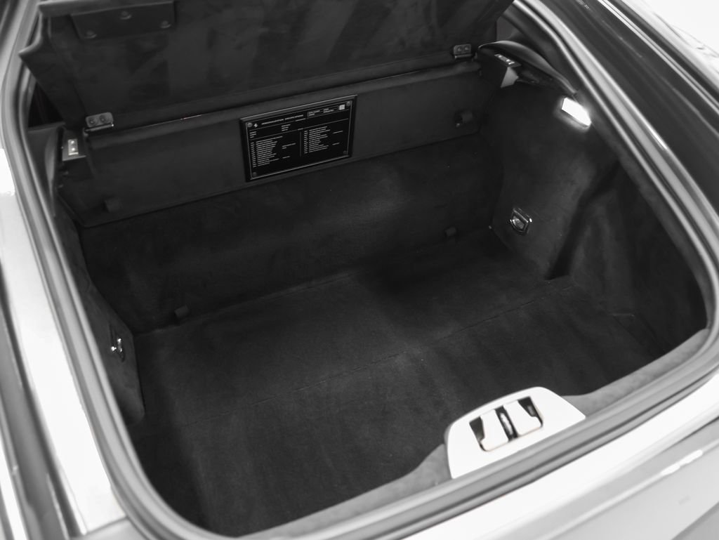 Certified 2018 Ferrari 812 Superfast image 38