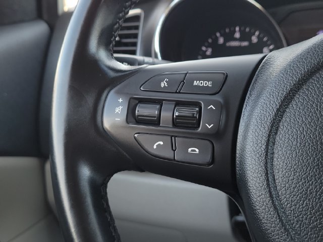 Used 2019 Kia Sedona EX FWD image 24