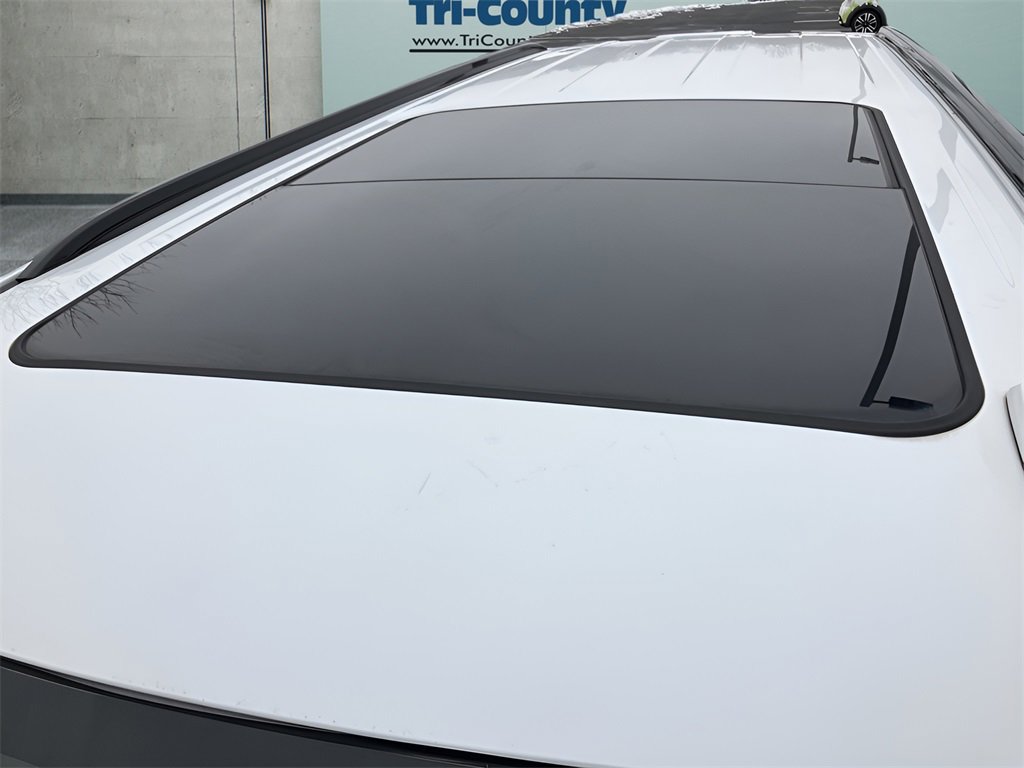 Used 2021 GMC Yukon XL AT4 w/ AT4 Premium Plus Package image 9