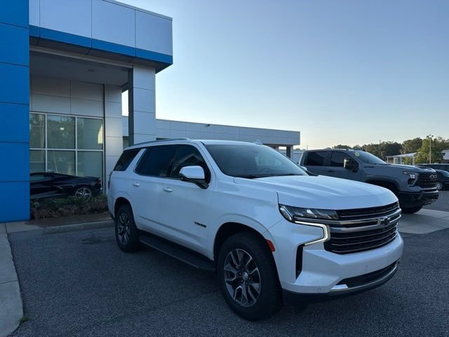 Used 2022 Chevrolet Tahoe LT w/ Luxury Package RWD image 3