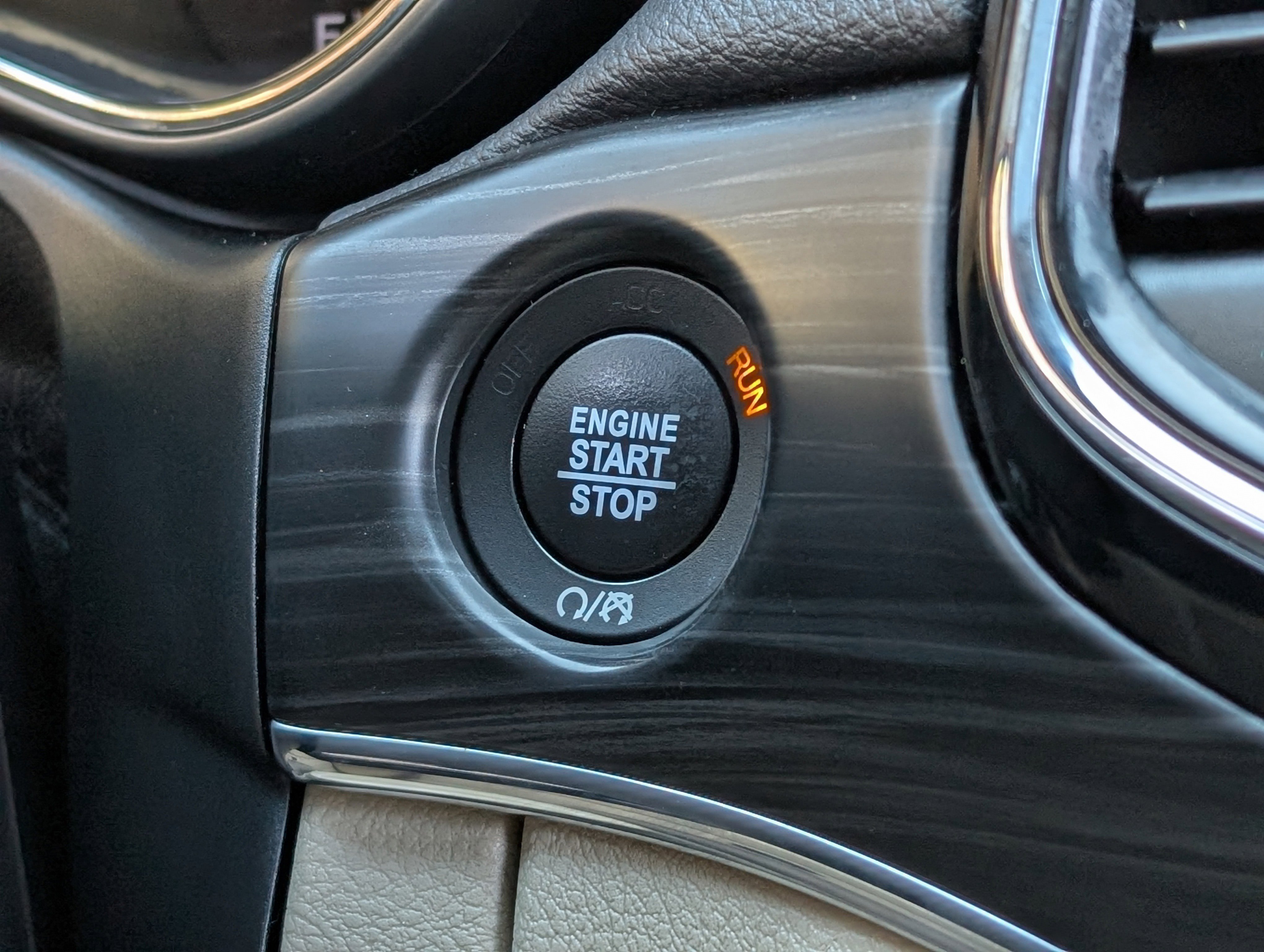 Used 2020 Jeep Grand Cherokee Limited image 36