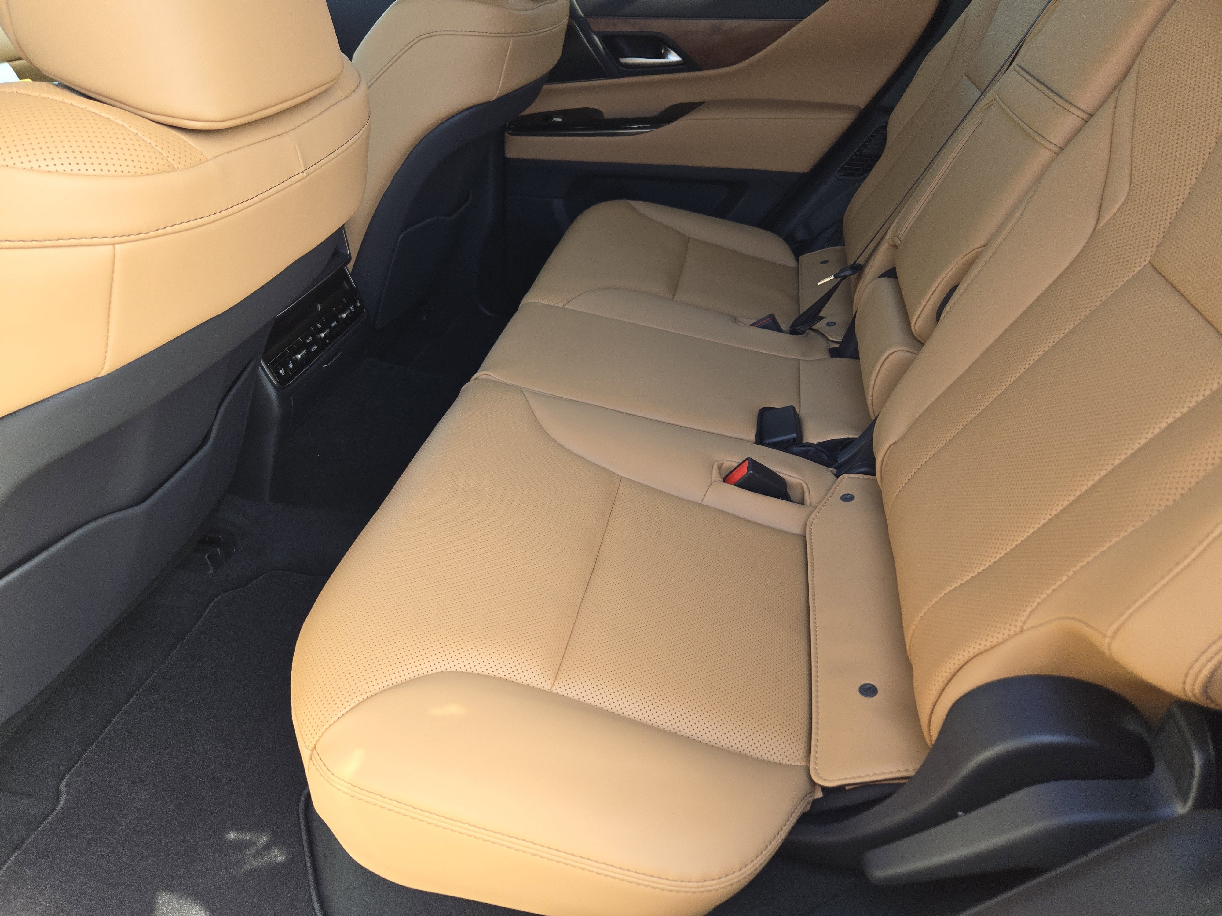 New 2026 Lexus LX 700h Luxury w/ Appearance Package image 20