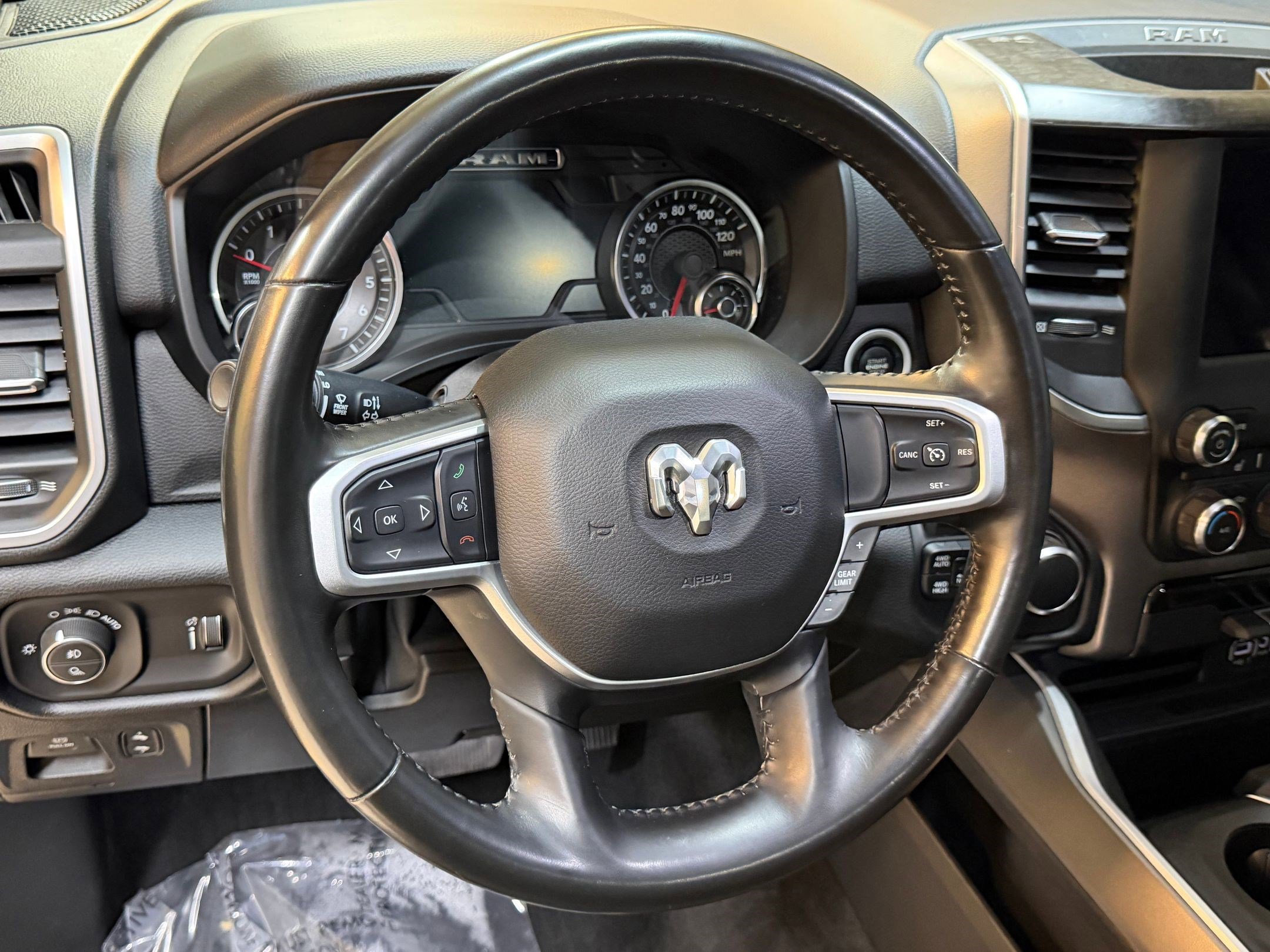 Used 2021 RAM 1500 Big Horn AWD/4WD image 14