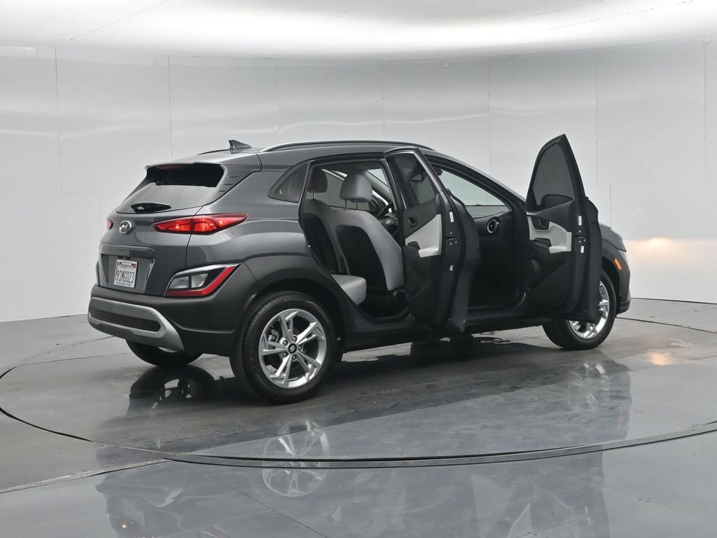 Used 2023 Hyundai Kona SEL image 6