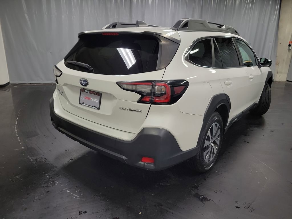 Used 2023 Subaru Outback Premium AWD/4WD image 8