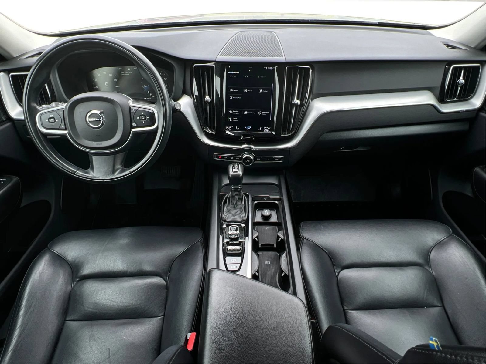 Used 2019 Volvo XC60 T5 Momentum w/ Multimedia Package AWD/4WD image 38