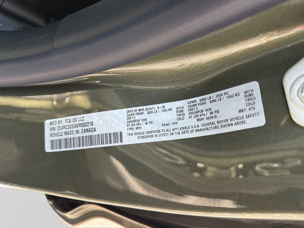 New 2027 Chrysler Pacifica Limited AWD/4WD image 31