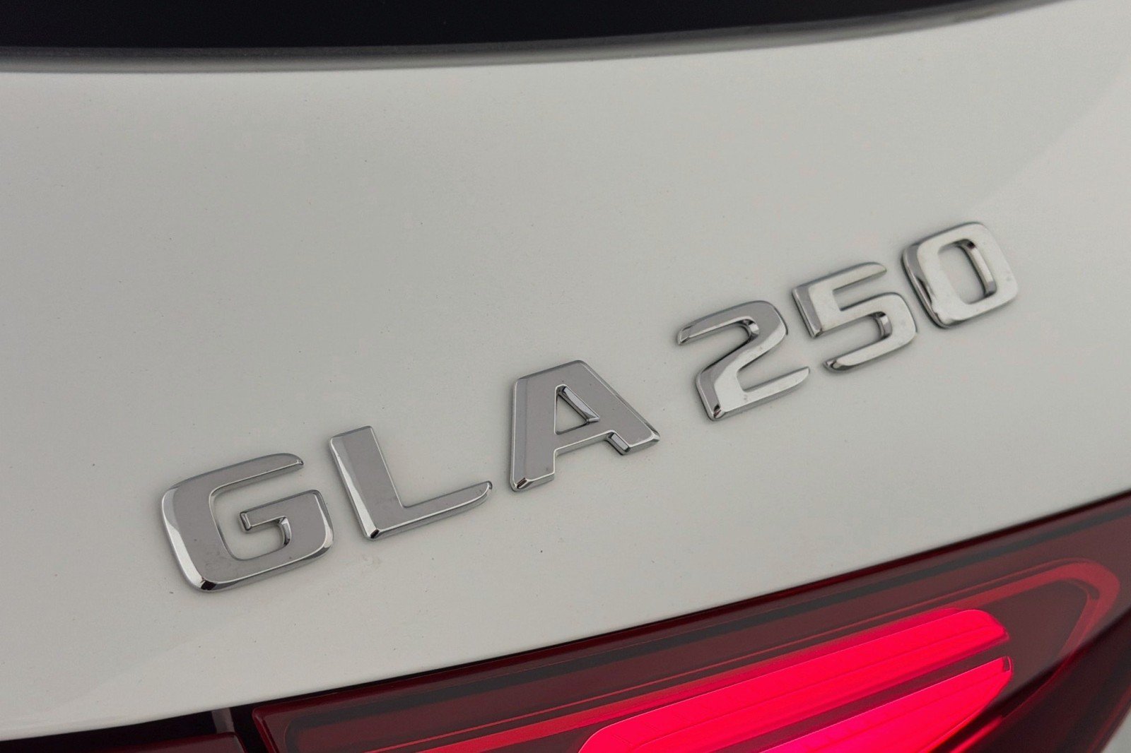 New 2026 Mercedes-Benz GLA 250 image 4