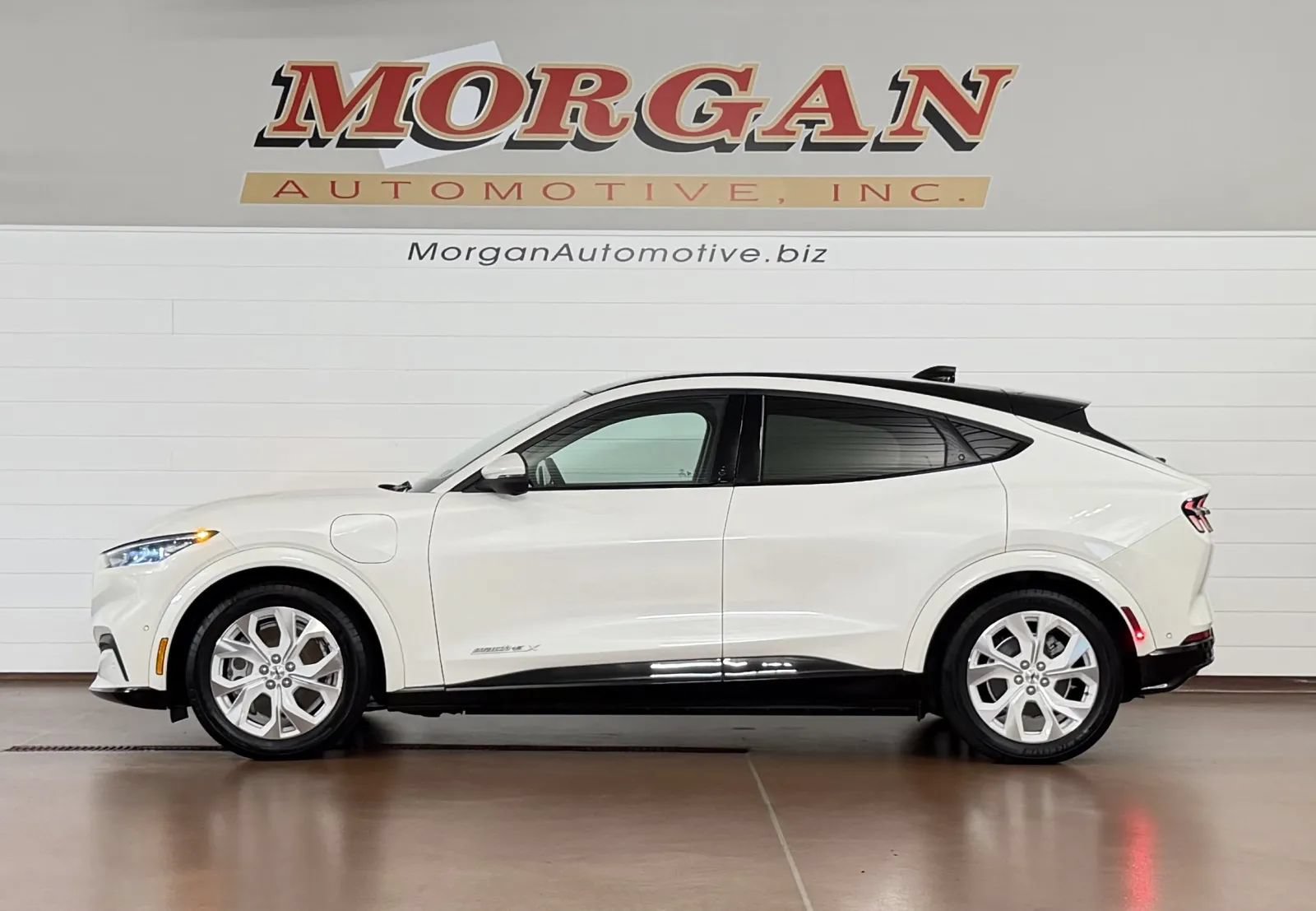Used 2022 Ford Mustang Mach-E Premium w/ Ice White Appearance Package RWD image 6