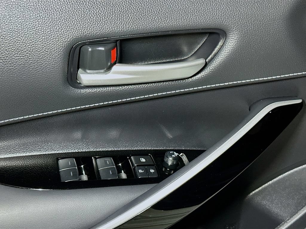 Certified 2025 Toyota Corolla XSE FWD image 15