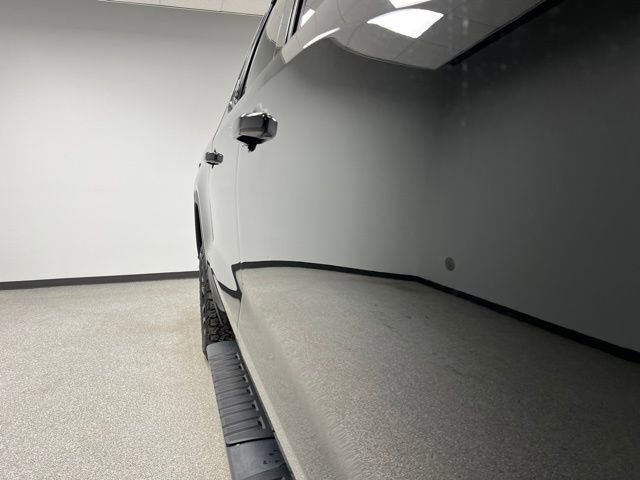 Used 2022 GMC Sierra 1500 AT4X AWD/4WD image 12