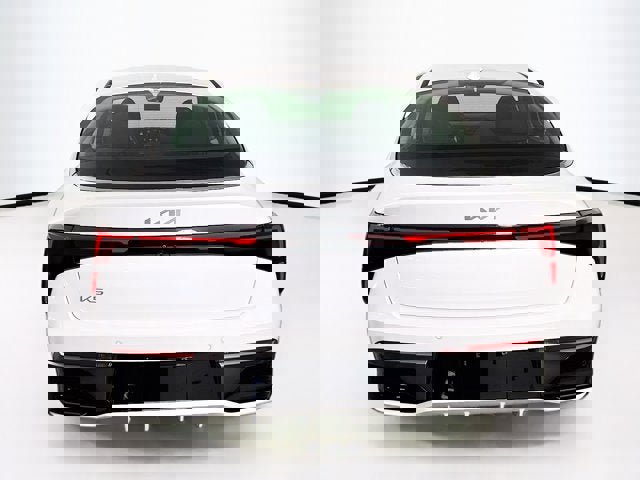 New 2025 Kia K5 LXS image 6