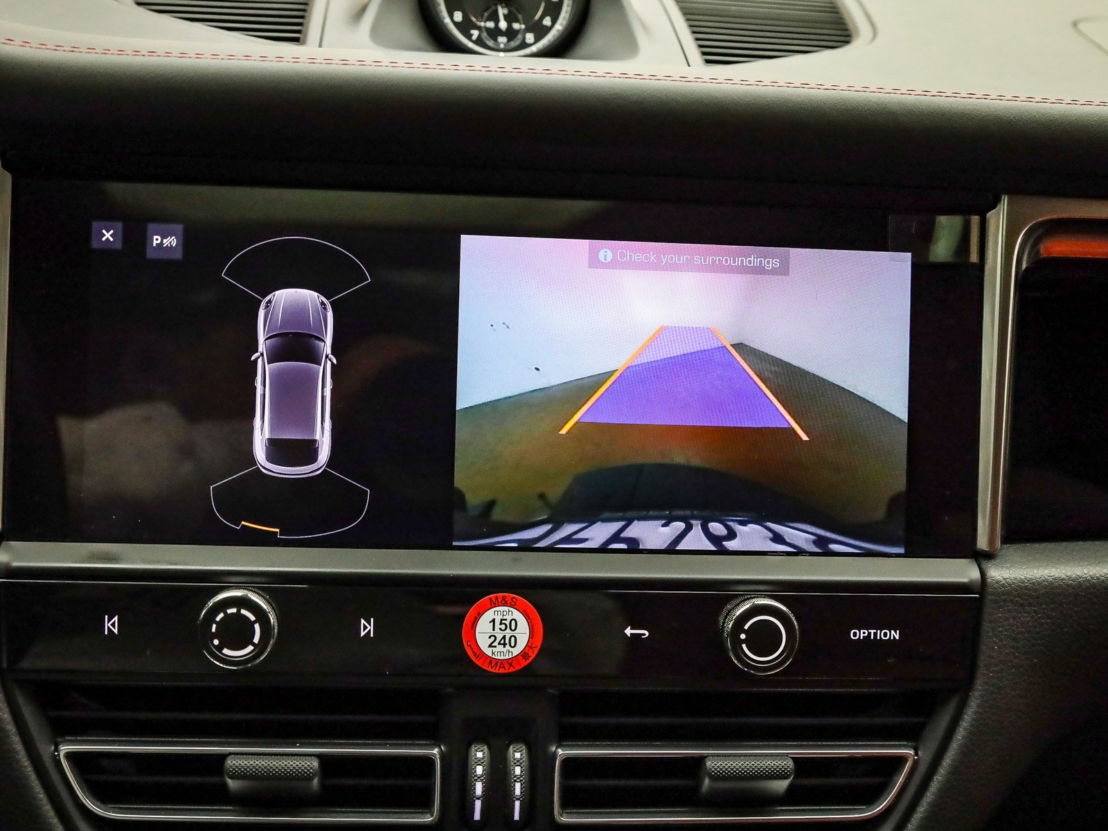 Used 2023 Porsche Macan image 30