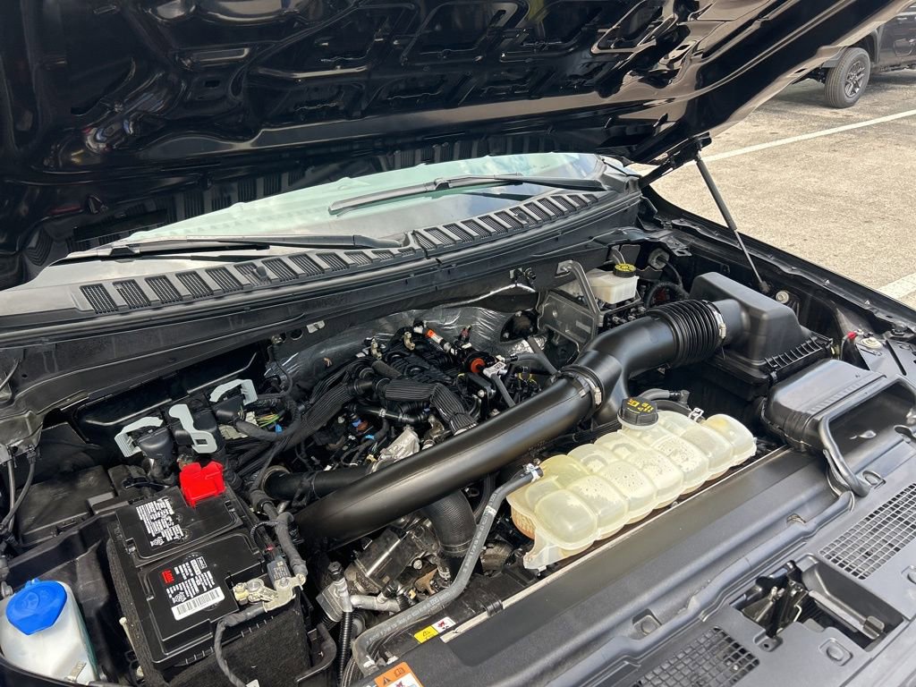 Used 2024 Ford Expedition XLT image 17