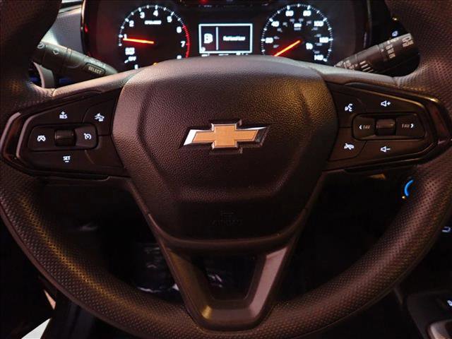 Used 2024 Chevrolet Trax LS w/ LS Convenience Package image 14