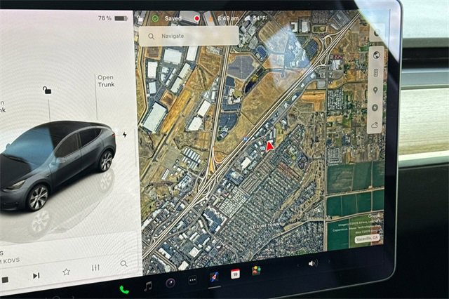 Used 2022 Tesla Model Y Long Range image 26