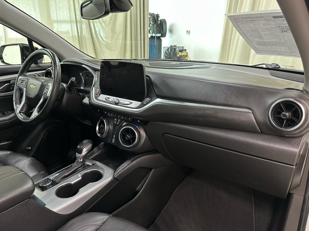 Certified 2023 Chevrolet Blazer LT w/ Midnight/Sport Edition AWD/4WD image 24