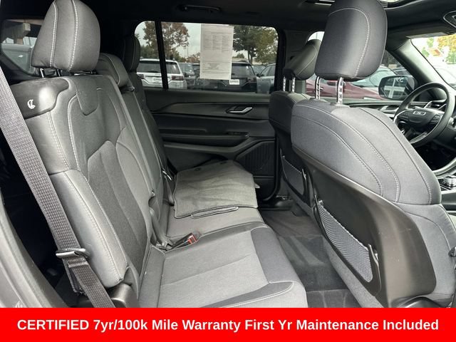 Used 2024 Jeep Grand Cherokee L Laredo AWD/4WD image 12