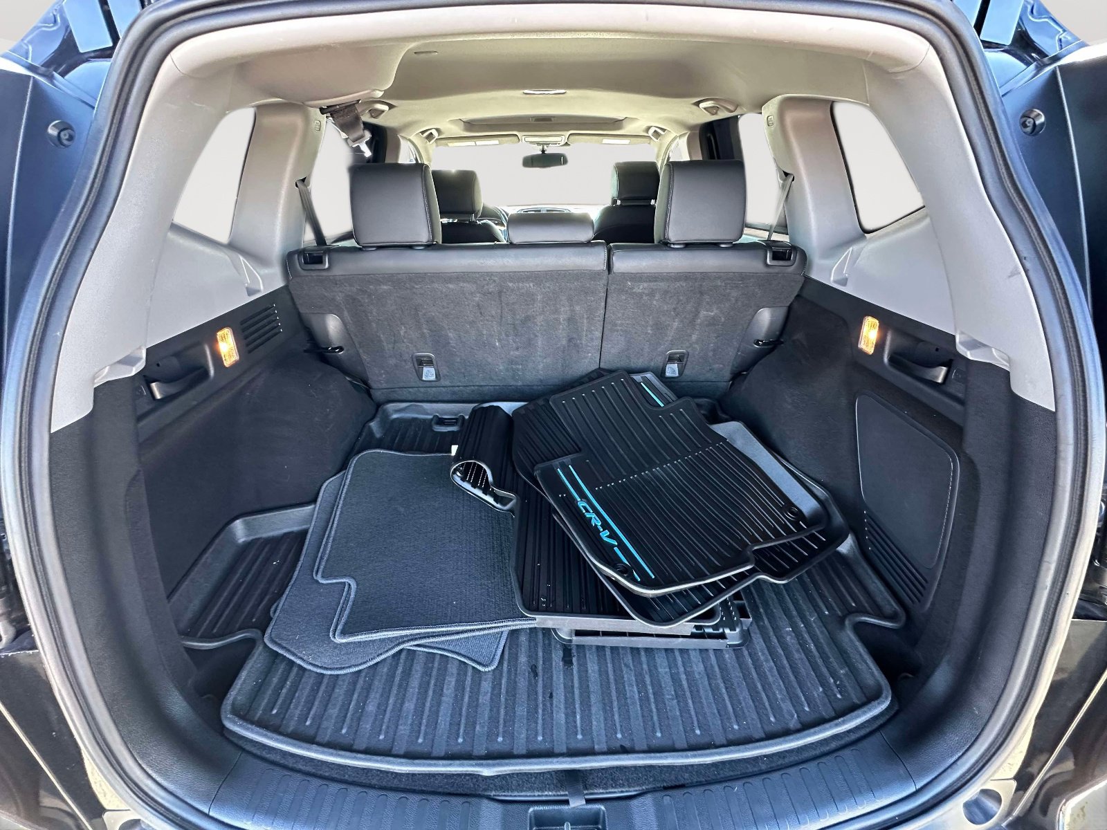 Used 2022 Honda CR-V Touring image 37