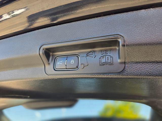 Used 2024 Ford Explorer XLT w/ Equipment Group 202A image 14