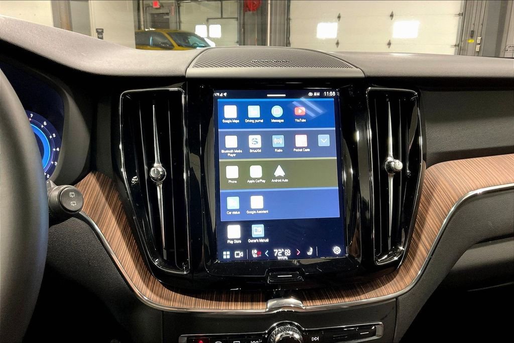 Used 2022 Volvo XC60 B5 Momentum w/ Climate Package image 14