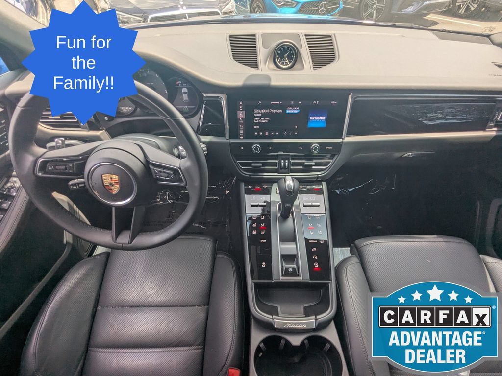 Used 2025 Porsche Macan AWD/4WD image 2