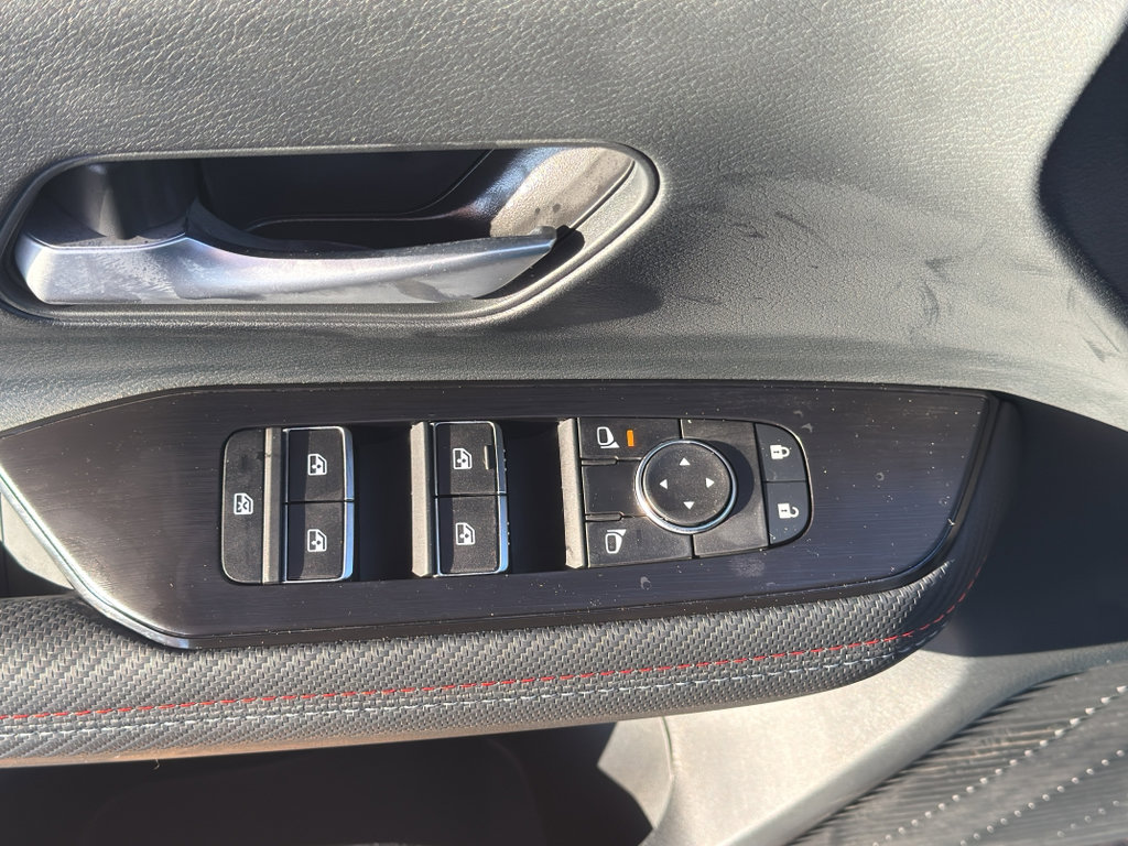 New 2026 Nissan Kicks SR w/ Cold Weather Package image 18