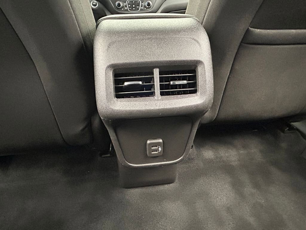 Used 2022 Chevrolet Equinox LT FWD image 38