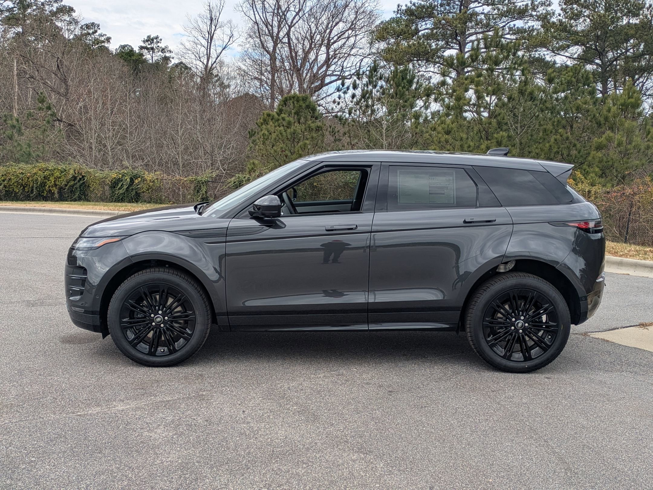 New 2026 Land Rover Range Rover Evoque Dynamic SE image 8