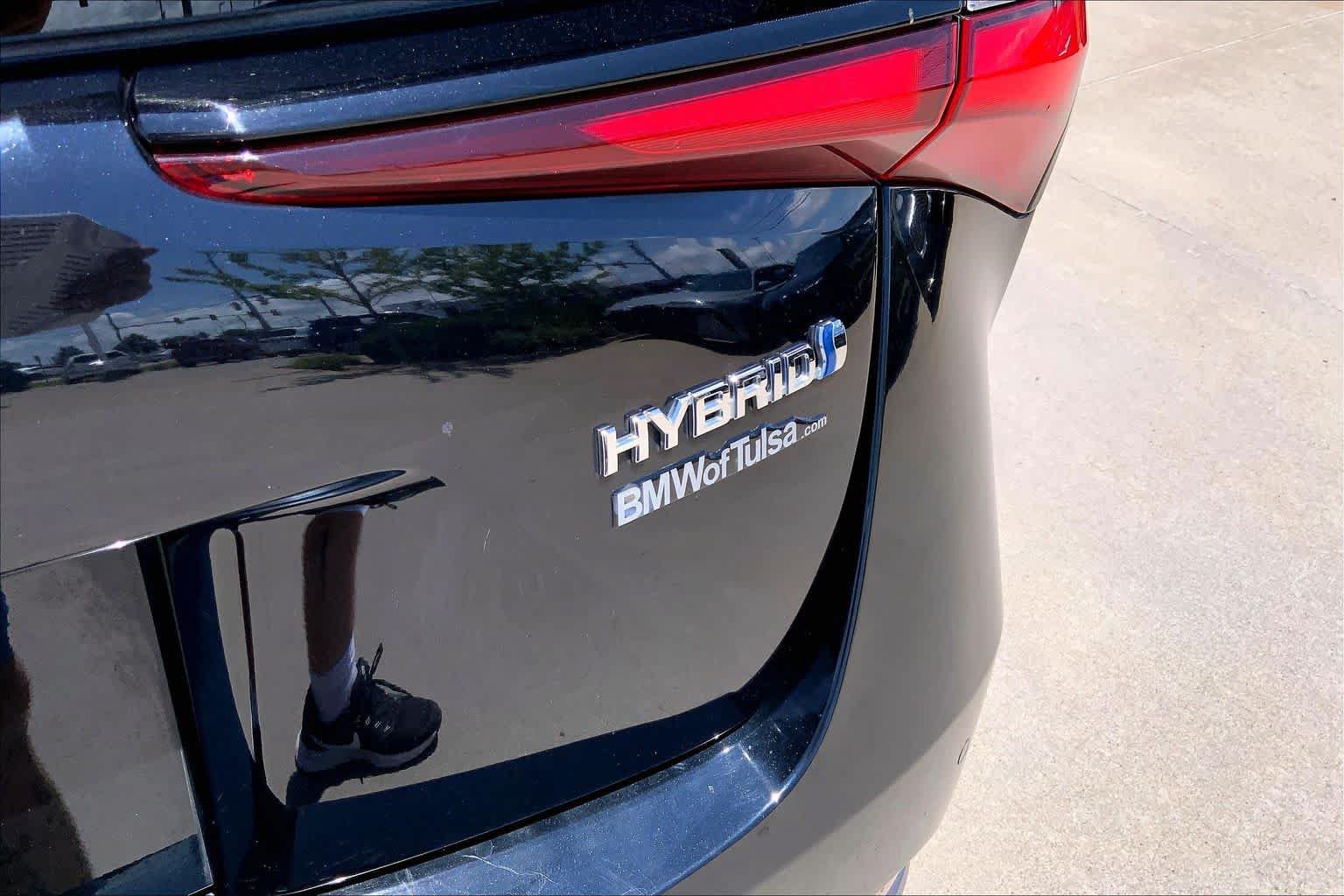 Used 2020 Toyota Prius LE FWD image 9