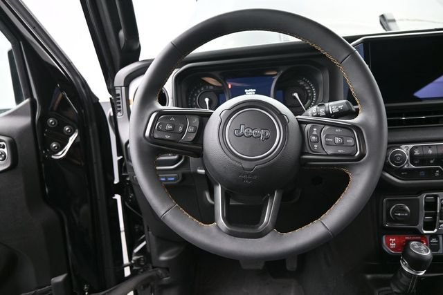 Used 2024 Jeep Wrangler Unlimited AWD/4WD image 26