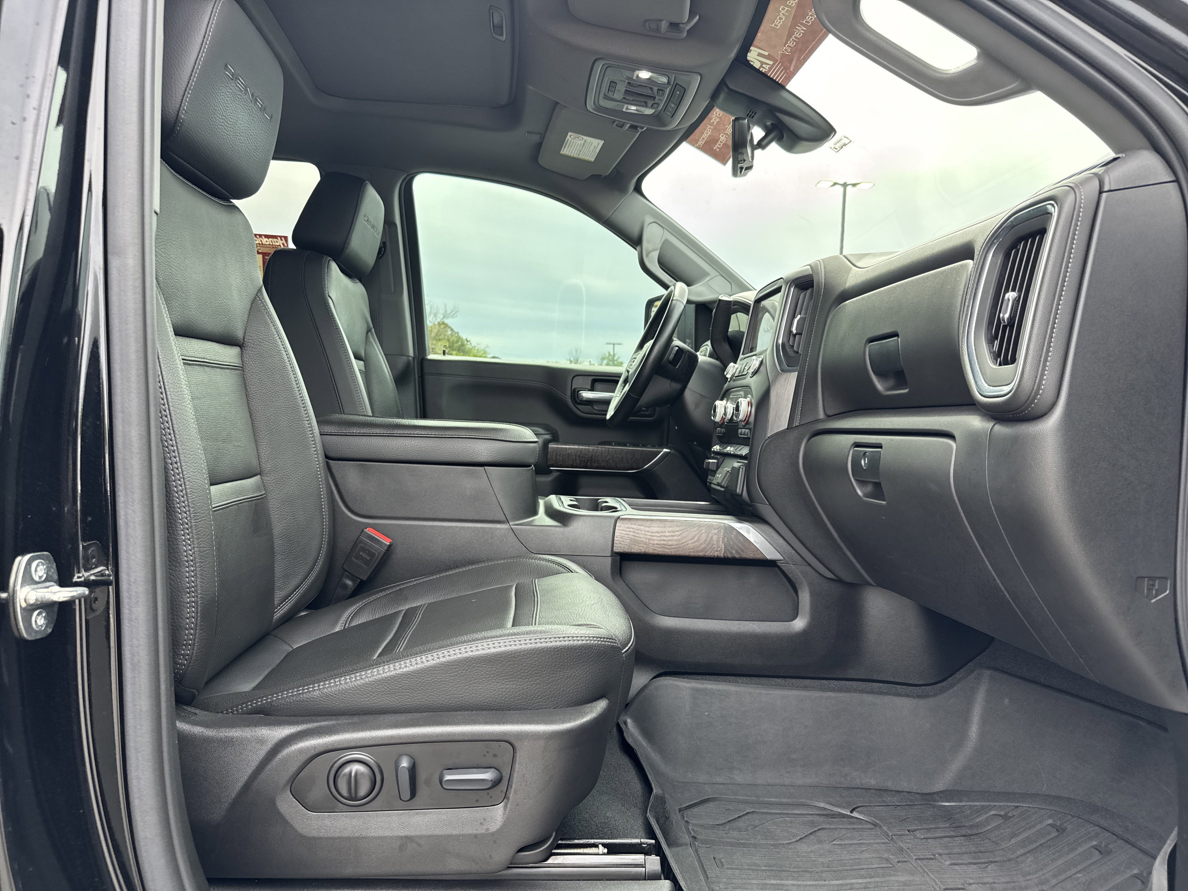 Used 2023 GMC Sierra 2500 Denali w/ Denali Ultimate Package image 31