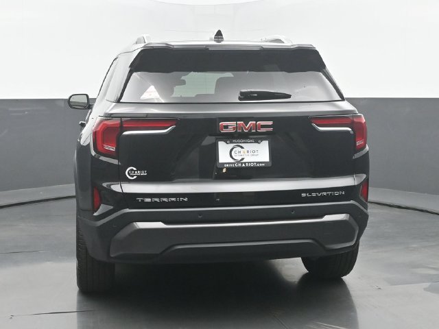 New 2027 GMC Terrain Elevation w/ Elevation Premium Package FWD image 5