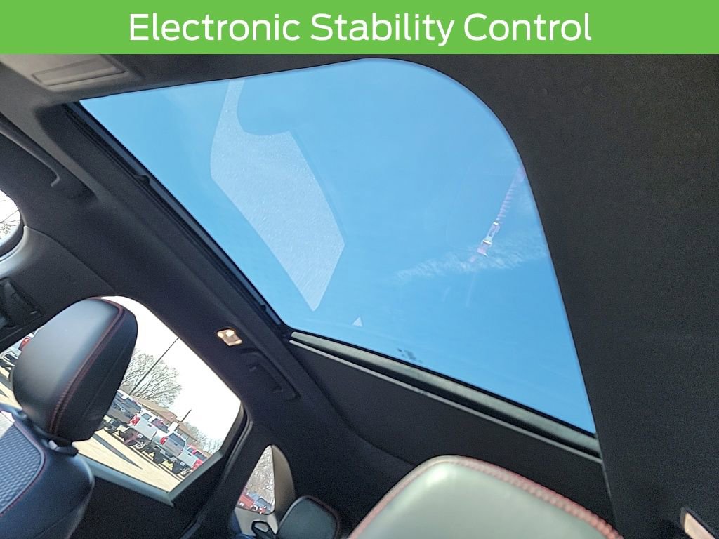 Used 2025 Ford Escape ST-Line w/ Cold Weather Package image 25