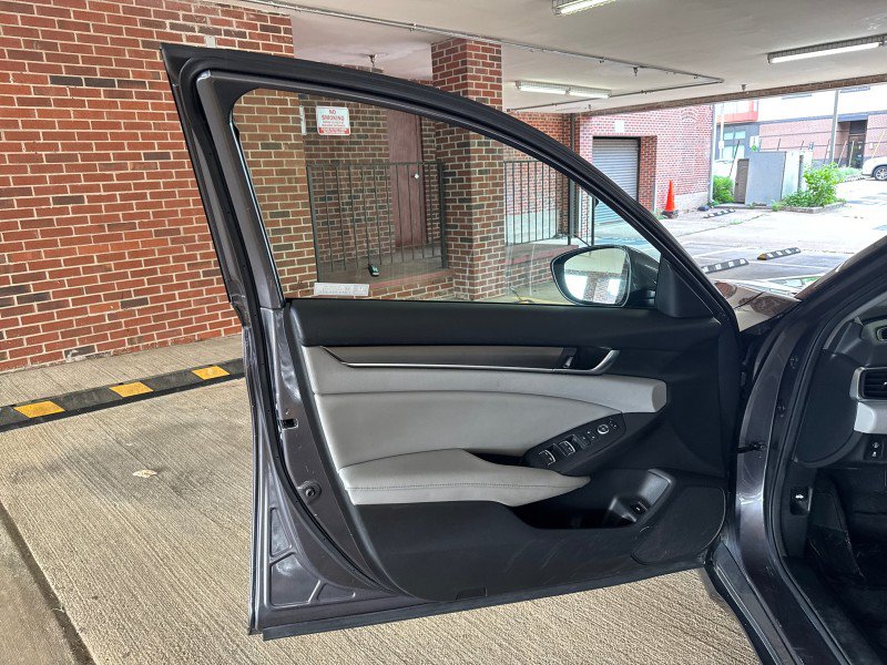 Used 2020 Honda Accord LX image 10