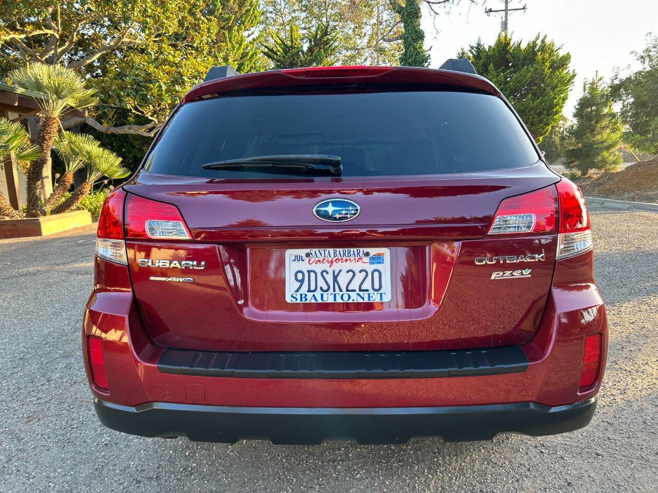 Used 2011 Subaru Outback 2.5i Premium image 16
