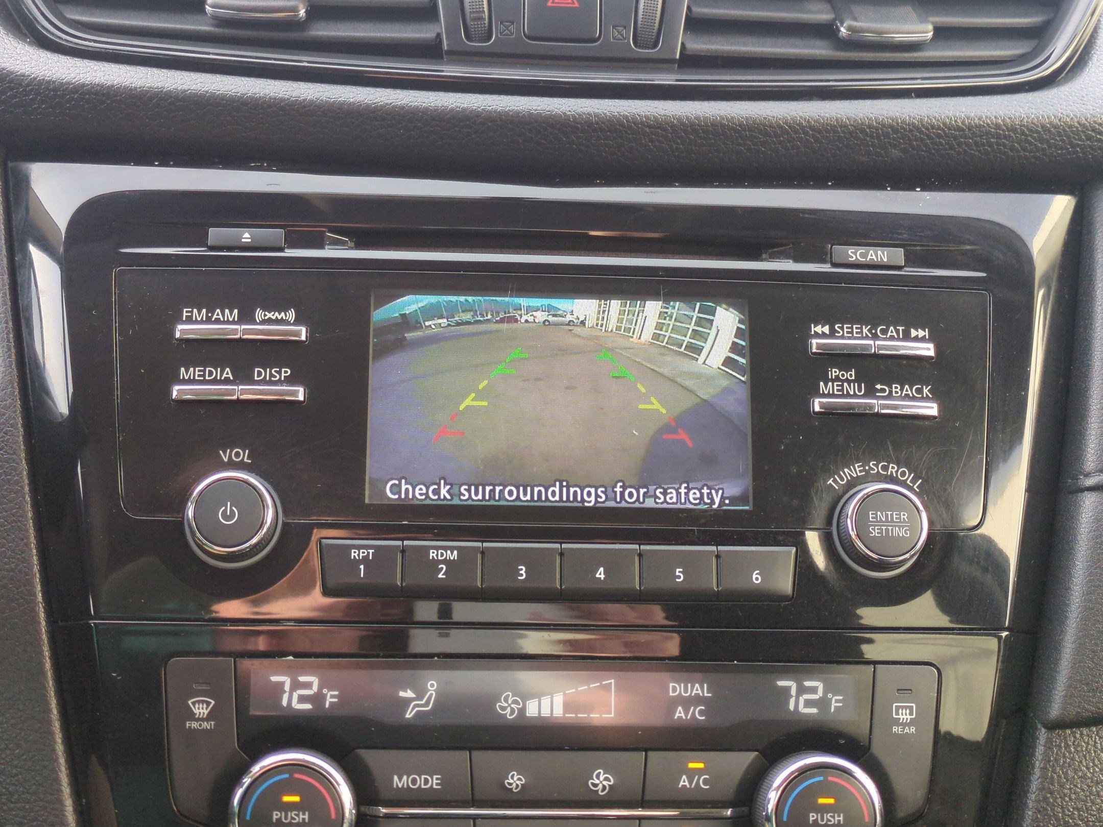 Used 2017 Nissan Rogue SV image 25