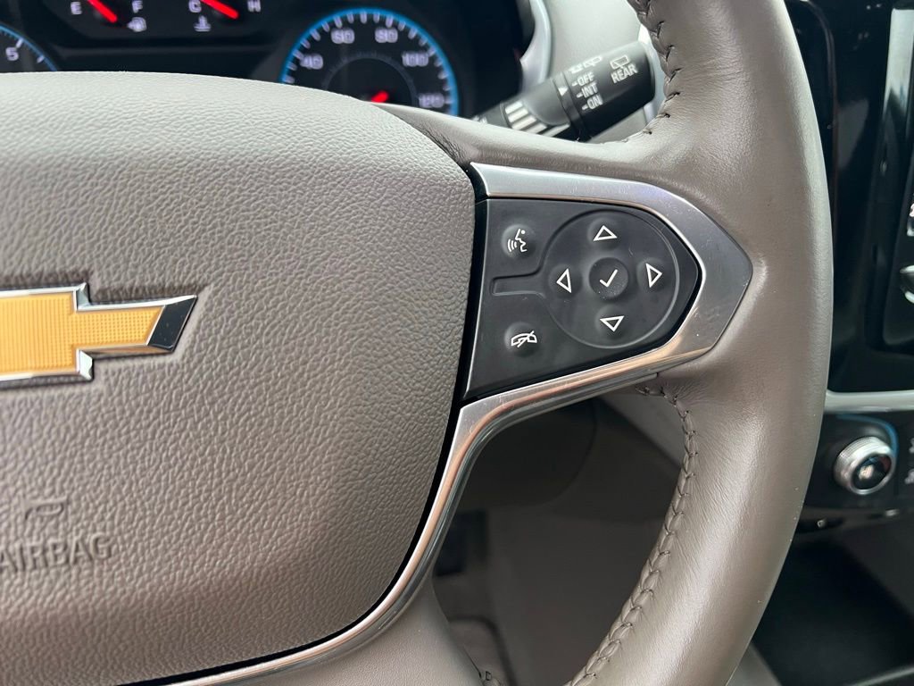Used 2020 Chevrolet Traverse LT image 39