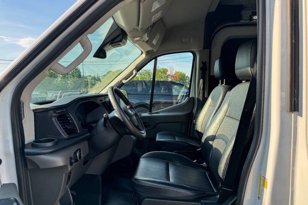 Used 2022 Ford E-Transit Medium Roof w/ Load Area Protection Package RWD image 17