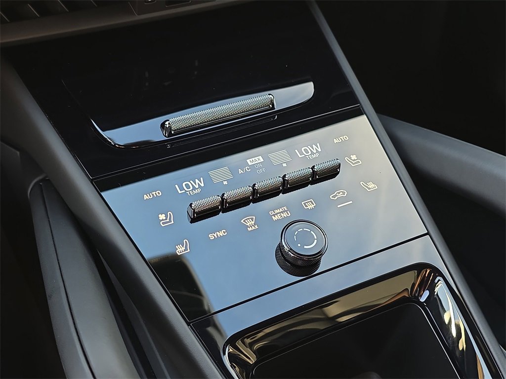 New 2026 Porsche Cayenne Coupe image 32