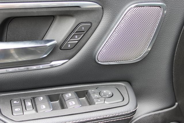 New 2027 RAM 1500 Laramie w/ Night Edition AWD/4WD image 10